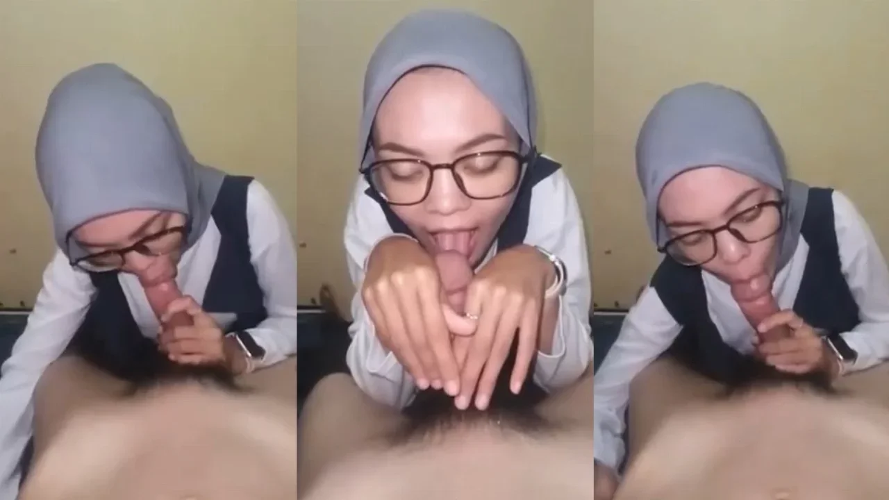 Ukhti Mutia Sayang Pacar Isep Kontolnya Sampe Muncrat...