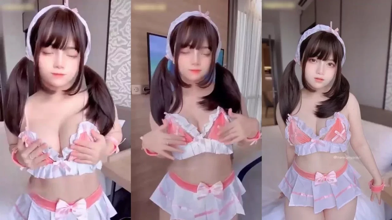 Video Bokep Indo AngelChan Imut Menggemaskan Cosplay...